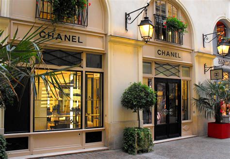 chanel boutiques in paris